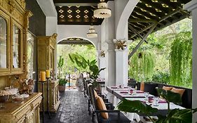 โรสวูด หลวงพระบาง